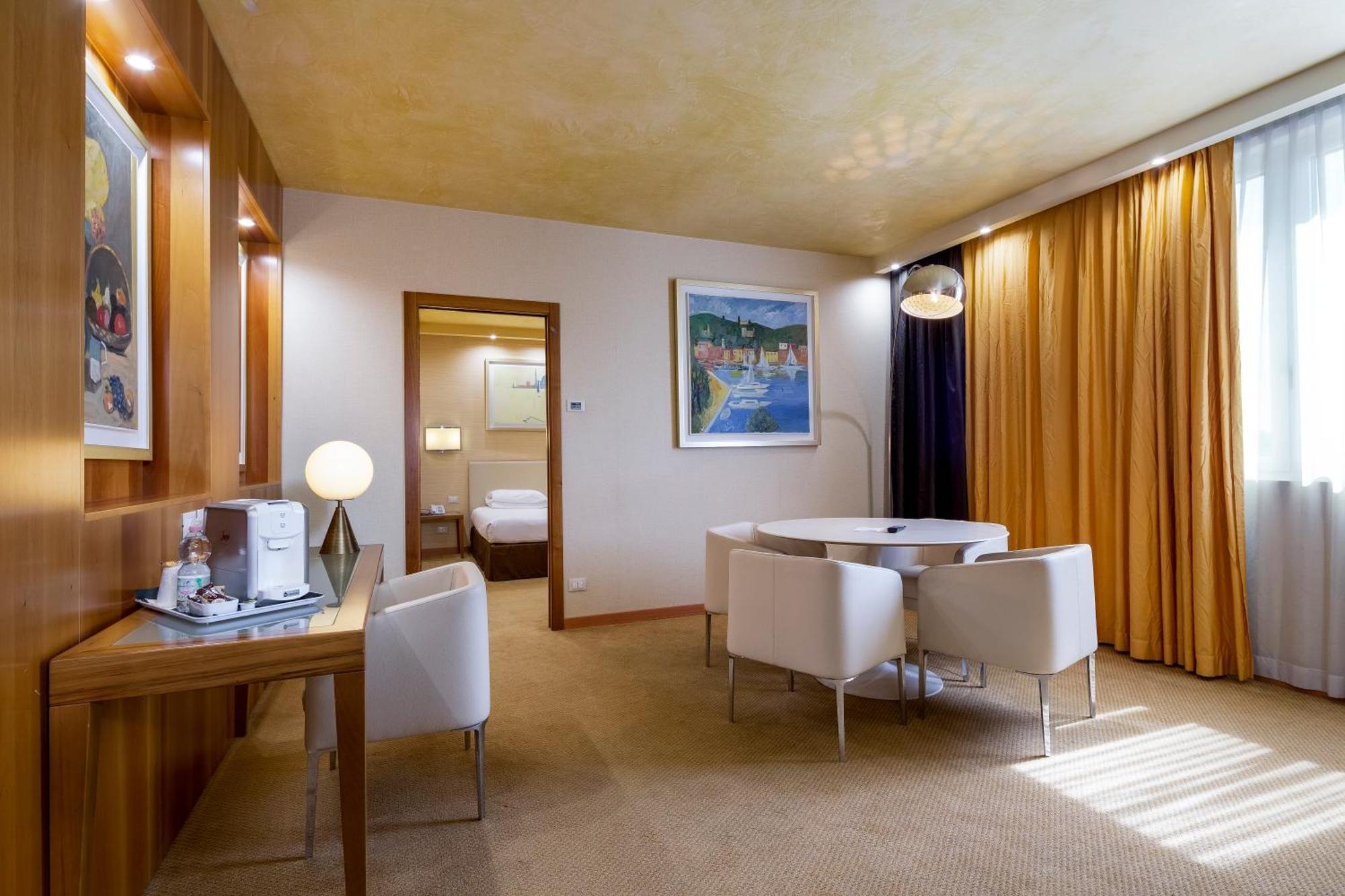 Crowne Plaza