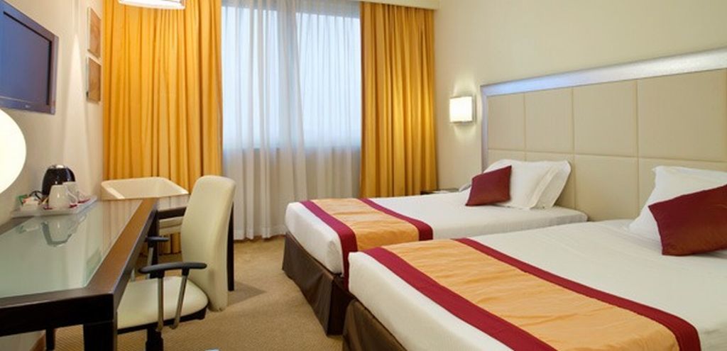 Hotel Crowne Plaza 4*
